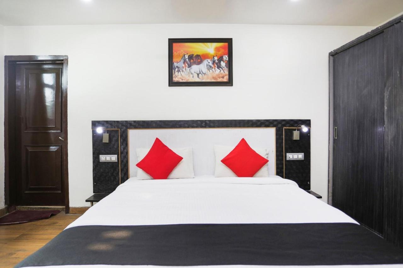 Capital O The Nest Expo Near Pvr Ansal Plaza Greater Noida Hotel Exterior photo